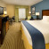 Holiday Inn Express Hotel & Suites Tullahoma 