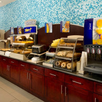 Holiday Inn Express Hotel & Suites Tullahoma