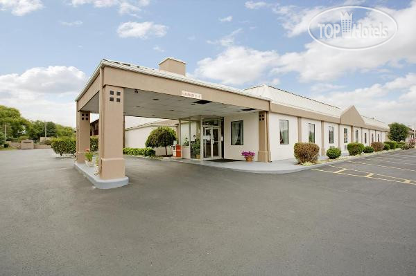 Фотографии отеля  Americas Best Value Inn - Shelbyville 2*