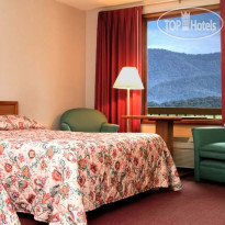 Highland Manor Inn 