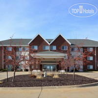 MainStay Suites Dubuque 2*