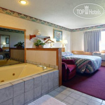 Econo Lodge Inn & Suites Dubuque 