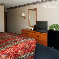 Econo Lodge Inn & Suites Dubuque 