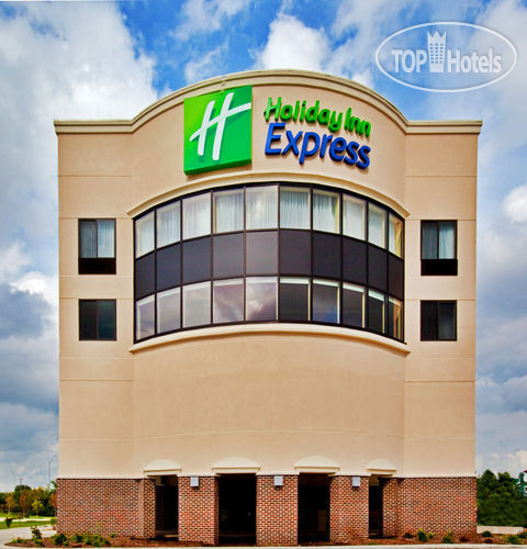 Фотографии отеля  Holiday Inn Express Waterloo-Cedar Falls 2*