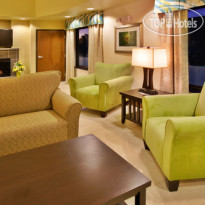 Holiday Inn Express Waterloo-Cedar Falls 