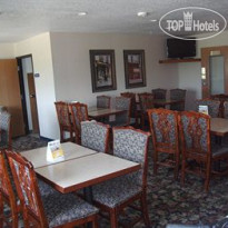 Colfax Inn & Suites 