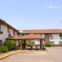 Days Inn & Suites Davenport East 