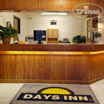 Days Inn & Suites Davenport East 