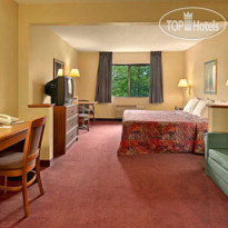 Days Inn and Suites Davenport East 