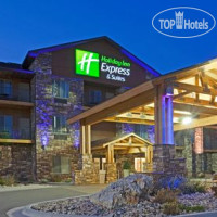 Holiday Inn Express Hotel & Suites Custer 2*