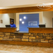 Holiday Inn Express Hotel & Suites Custer 
