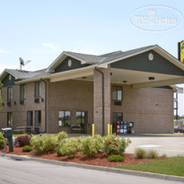 Super 8 Salina I-70 