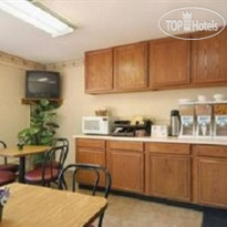 Super 8 Wichita West Airport 