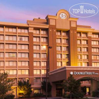 DoubleTree by Hilton Hotel Norwalk 3*