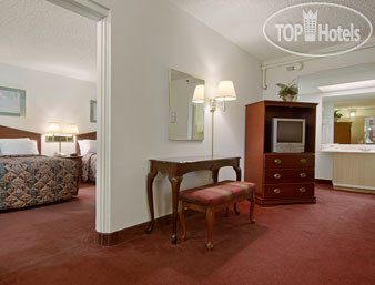 Новые добавленные фото туристов Days Inn St. Louis-Lindbergh Boulevard 2*