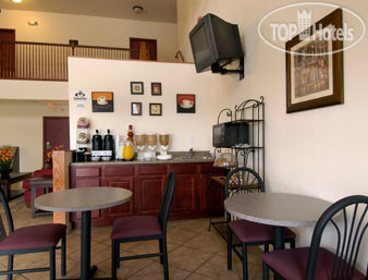 Новые добавленные фото туристов Super 8 St. Louis Airport 2*