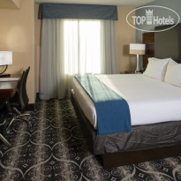 Holiday Inn Express Hotel & Suites Kansas City Airport 