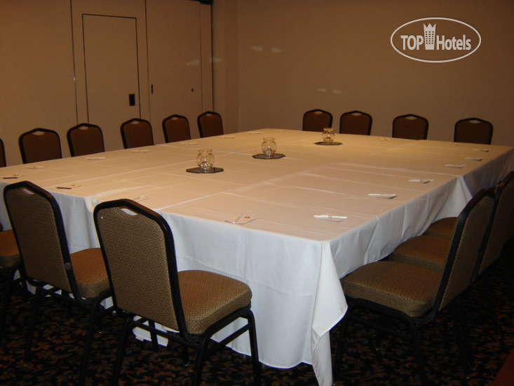 Новые добавленные фото туристов Best Western Airport Plaza Inn 2*