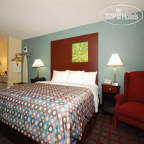 Super 8 Kearney/KC Area 