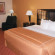 La Quinta Inn & Suites Blue Springs 