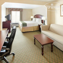 Holiday Inn Express Hotel & Suites Bentonville 