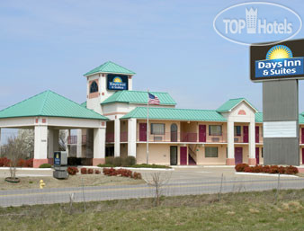 Фотографии отеля  Days Inn & Suites Benonville 2*