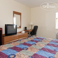 Econo Lodge Inn & Suites North Little Rock 