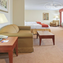 Holiday Inn Express Hotel & Suites Canton 