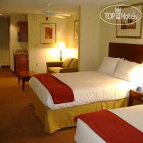 Holiday Inn Express Hotel & Suites Canton 