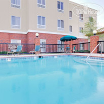 Holiday Inn Express Hotel & Suites Canton 
