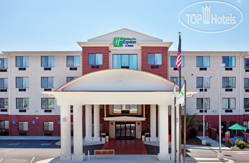 Фотографии отеля  Holiday Inn Express Hotel & Suites Biloxi- Ocean Springs 2*