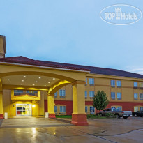 La Quinta Inn & Suites Canton 