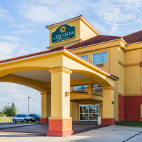 La Quinta Inn & Suites Canton 