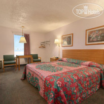 Super 8 Elk City 