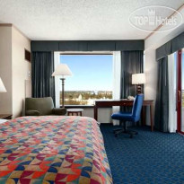 DoubleTree by Hilton Hotel Tulsa - Warren Place 