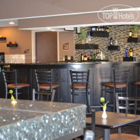 Red River Inn & Suites 