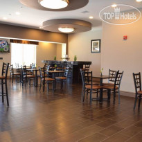 Red River Inn & Suites 