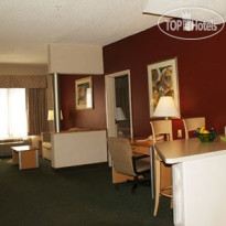 Comfort Suites Central I-44 