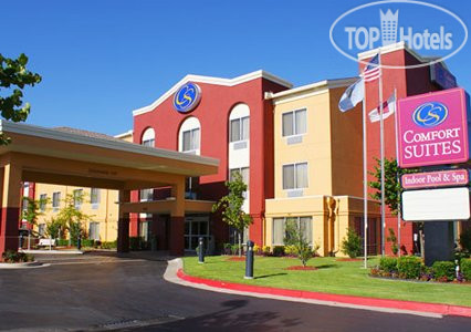 Фотографии отеля  Comfort Suites Central I-44 3*