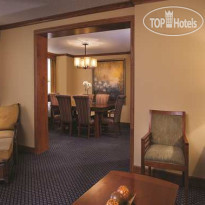 DoubleTree by Hilton Hotel Chicago – Oak Brook 