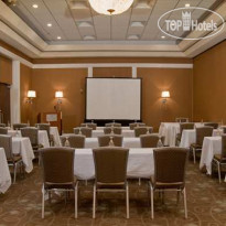 DoubleTree by Hilton Hotel Collinsville - St. Louis