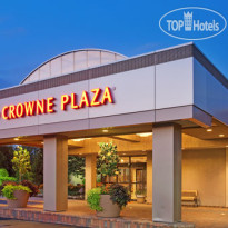 Crowne Plaza Chicago-Northbrook 