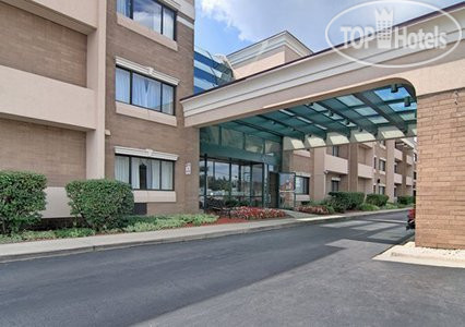 Фотографии отеля  Comfort Suites Oakbrook Terrace 3*