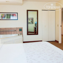 La Quinta Inn & Suites Bannockburn-Deerfield 