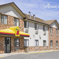 Super 8 West Point 