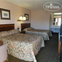 Red Carpet Inn Parkersburg 