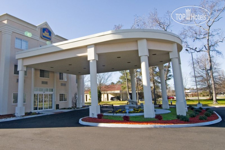 Фотографии отеля  Best Western Plus Newport News Inn & Suites 3*