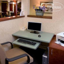 Comfort Inn & Suites Airport Dulles-Gateway 