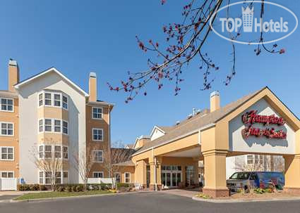 Фотографии отеля  Hampton Inn & Suites Newport News (Oyster Point) 3*