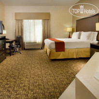 Holiday Inn Express & Suites Alexandria-Fort Belvoir 